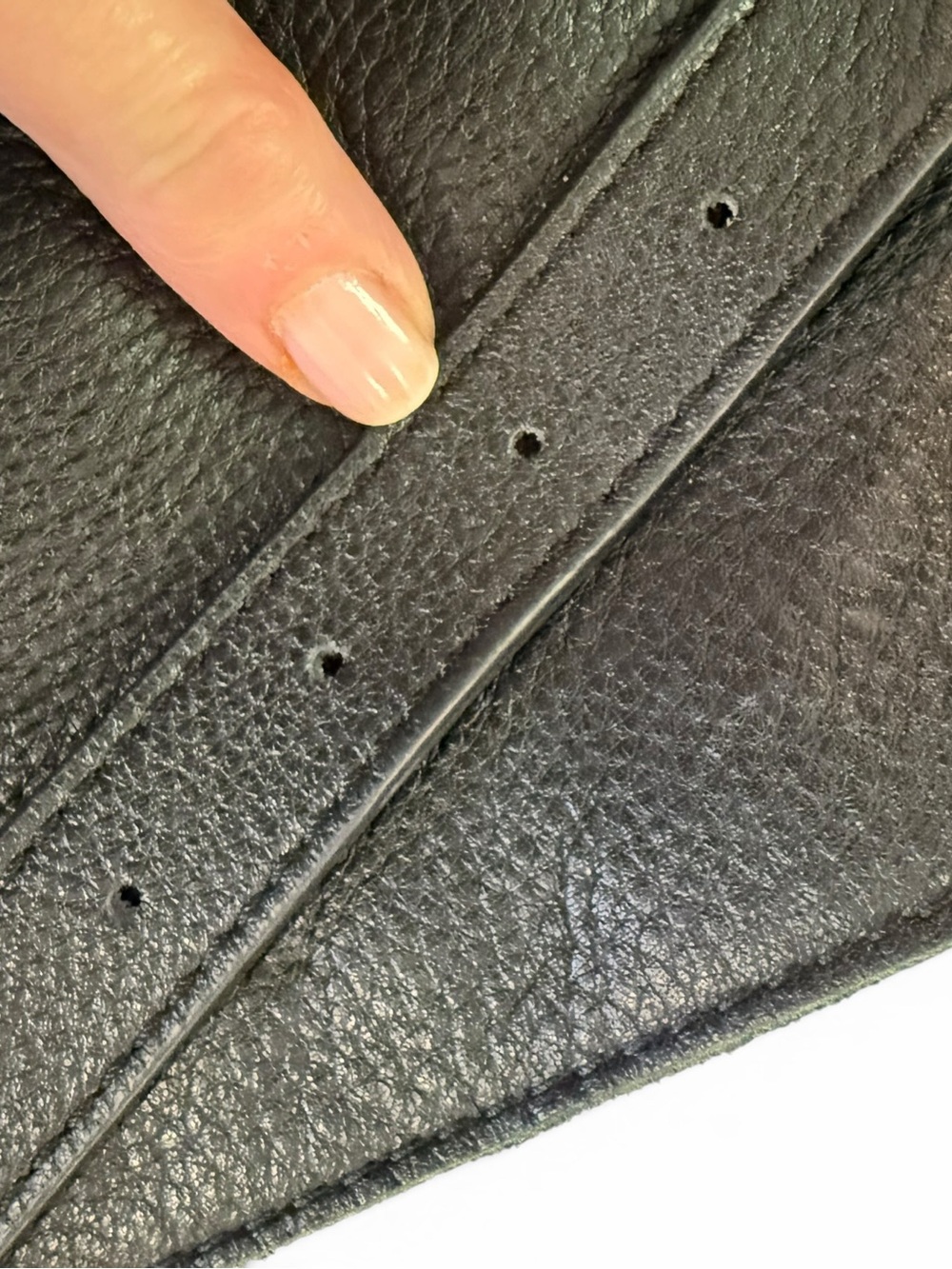 Elliott Lucca Beautiful Black Pebbled Leather Bucket Crossbody Bag - Picture 7 of 12